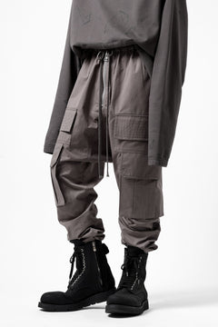画像をギャラリービューアに読み込む, A.F ARTEFACT FRONT ZIP CARGO SARROUEL EASY PANTS (GREY)