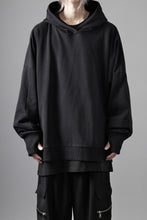 画像をギャラリービューアに読み込む, thom/krom EXTRA OVERSIZED FIT HOODIE / ELASTIC COTTON SWEAT (BLACK)