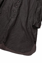 画像をギャラリービューアに読み込む, YUTA MATSUOKA long shirt / bengala ink coating linen (reddish brown)