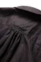 画像をギャラリービューアに読み込む, YUTA MATSUOKA long shirt / bengala ink coating linen (reddish brown)