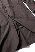 画像をギャラリービューアに読み込む, YUTA MATSUOKA long shirt / cotton ramie chambray  (light brown)