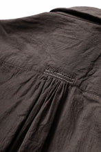 画像をギャラリービューアに読み込む, YUTA MATSUOKA long shirt / cotton ramie chambray  (light brown)