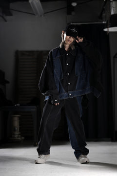 画像をギャラリービューアに読み込む, Feng Chen Wang DECONSTRUCTED DENIM JACKET (BLACK/NAVY)