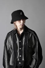 画像をギャラリービューアに読み込む, MASTERMIND WORLD x KANGOL® FLIP It RV BERMUDA CASUAL (BLACK)