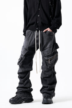 画像をギャラリービューアに読み込む, A.F ARTEFACT CARGO TUCK BAGGY PANTS / FADED DENIM (BLACK)