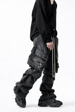 画像をギャラリービューアに読み込む, A.F ARTEFACT CARGO TUCK BAGGY PANTS / FADED DENIM (BLACK)