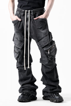 画像をギャラリービューアに読み込む, A.F ARTEFACT CARGO TUCK BAGGY PANTS / FADED DENIM (BLACK)