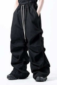 画像をギャラリービューアに読み込む, A.F ARTEFACT PURE DENIM TUCK WIDE PANTS (BLACK)