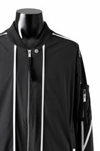 画像をギャラリービューアに読み込む, thom/krom MA-1 JACKET / ELASTIC NYLON + REFLECTION PIPING (BLACK)