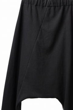 Load image into Gallery viewer, m.a+ hand painted elastic waist low crotch 2 pocket pants / P571-HP/JM4 (BLACK)