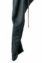 画像をギャラリービューアに読み込む, A.F ARTEFACT CURVED LONG PANTS / LINEN TWILL (GREEN)