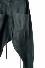 画像をギャラリービューアに読み込む, A.F ARTEFACT CURVED LONG PANTS / LINEN TWILL (GREEN)