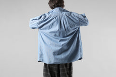 画像をギャラリービューアに読み込む, KATHARINE HAMNETT MULTI POCKET DENIM SHIRT / ORGANIC COTTON (LIGHT BLUE)