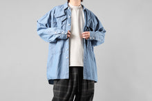 画像をギャラリービューアに読み込む, KATHARINE HAMNETT MULTI POCKET DENIM SHIRT / ORGANIC COTTON (LIGHT BLUE)