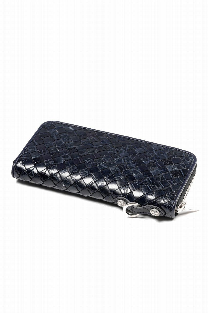 Load image into Gallery viewer, ISAMU KATAYAMA BACKLASH THE LINE CROCODILE MESH + SILVER925 PARTS ROUND FASTNER WALLET (BLUE)