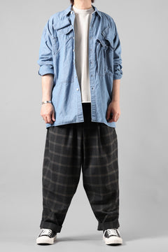 画像をギャラリービューアに読み込む, KATHARINE HAMNETT MULTI POCKET DENIM SHIRT / ORGANIC COTTON (LIGHT BLUE)