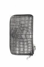 Load image into Gallery viewer, ISAMU KATAYAMA BACKLASH CROCODILE COIN PURSE / INK DYED (SUMI)