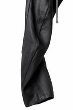 画像をギャラリービューアに読み込む, A.F ARTEFACT CURVED LONG PANTS / LINEN TWILL (BLACK)