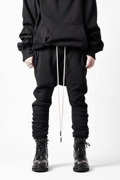 画像をギャラリービューアに読み込む, A.F ARTEFACT BOMBER HEAT SARROUEL SKINNY PANTS (BLACK)