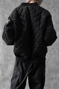 Load image into Gallery viewer, mastermind WORLD x ALPHA INDUSTRIES RIVERSIBLE MA-1 JACKET (BLACK)