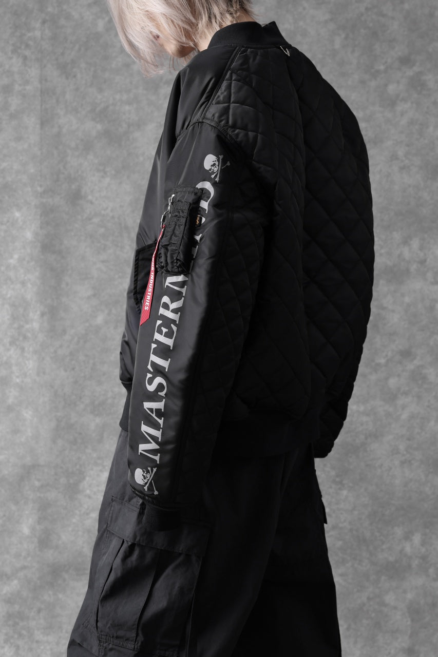 Load image into Gallery viewer, mastermind WORLD x ALPHA INDUSTRIES RIVERSIBLE MA-1 JACKET (BLACK)