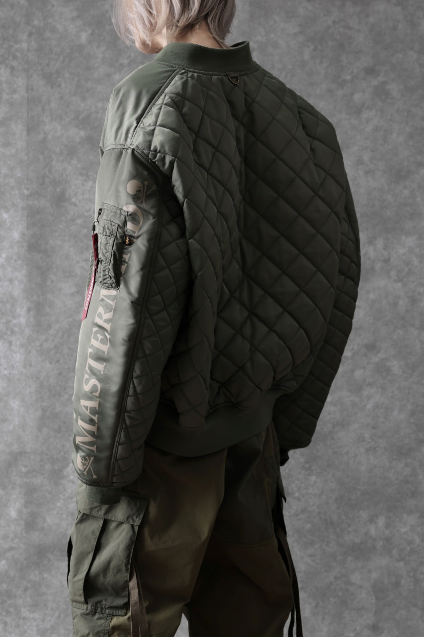 Load image into Gallery viewer, mastermind WORLD x ALPHA INDUSTRIES RIVERSIBLE MA-1 JACKET (OLIVE)