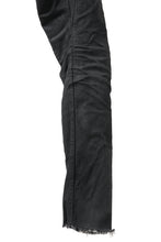 画像をギャラリービューアに読み込む, masnada BAGGY SCARRED STRETCH JEANS (SMEARED BLACK)