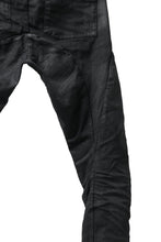 画像をギャラリービューアに読み込む, masnada BAGGY SCARRED STRETCH JEANS (SMEARED BLACK)