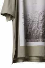 Load image into Gallery viewer, FIRST AID TO THE INJURED "ZAETE" GRAPHIC T-SHIRT (DUSTY GREEN)