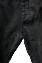 画像をギャラリービューアに読み込む, masnada BAGGY SCARRED STRETCH JEANS (SMUDGED LEGION)