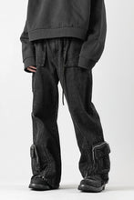 画像をギャラリービューアに読み込む, Juun.J Pocket Detailed Denim Pants (BLACK)