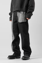 画像をギャラリービューアに読み込む, Feng Chen Wang INSIDE-OUT JEANS TROUSERS (BLACK)