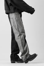 画像をギャラリービューアに読み込む, Feng Chen Wang INSIDE-OUT JEANS TROUSERS (BLACK)