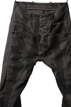 画像をギャラリービューアに読み込む, masnada SLIM GUSSET PANTS / STRETCH MICRO RIP COTTON (CAMO DUST)