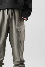 Load image into Gallery viewer, Ten c MULTI POCKET SNAP SWEAT PANTS / GARMENT DYED (ASH GRAY)