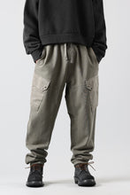 Load image into Gallery viewer, Ten c MULTI POCKET SNAP SWEAT PANTS / GARMENT DYED (ASH GRAY)