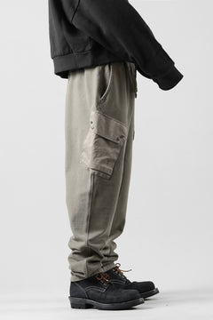 画像をギャラリービューアに読み込む, Ten c MULTI POCKET SNAP SWEAT PANTS / GARMENT DYED (ASH GRAY)