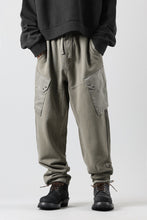 Load image into Gallery viewer, Ten c MULTI POCKET SNAP SWEAT PANTS / GARMENT DYED (ASH GRAY)