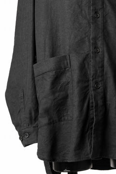 Load image into Gallery viewer, COLINA CARDIGAN SHIRT / SILK & LINEN GABARDINE (BLACK)