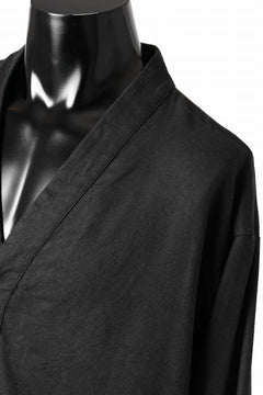 Load image into Gallery viewer, COLINA CARDIGAN SHIRT / SILK & LINEN GABARDINE (BLACK)