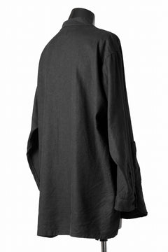 Load image into Gallery viewer, COLINA CARDIGAN SHIRT / SILK & LINEN GABARDINE (BLACK)
