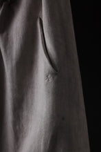 Load image into Gallery viewer, m.a+ hand painted elastic waist low crotch 2 pocket pants / P571-HP/JM4 (CARBON)