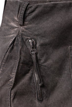 画像をギャラリービューアに読み込む, masnada BAGGY GUSSET POCKET PANTS / STRETCH RELIEF STRIPE COTTON (DUST)