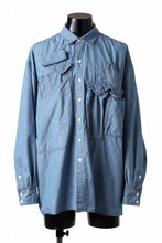 画像をギャラリービューアに読み込む, KATHARINE HAMNETT MULTI POCKET DENIM SHIRT / ORGANIC COTTON (LIGHT BLUE)