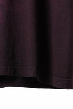 Load image into Gallery viewer, KLASICA HAZE LOOSE FIT HAND DYED TEE (DARK RED)
