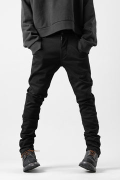画像をギャラリービューアに読み込む, thom/krom OVER LOCKED SKINNY TROUSERS / STRETCH KNIT DENIM (BLACK)