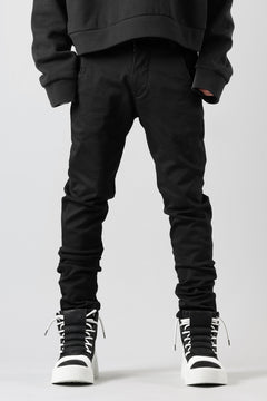 画像をギャラリービューアに読み込む, thom/krom OVER LOCKED SKINNY TROUSERS / STRETCH KNIT DENIM (BLACK)