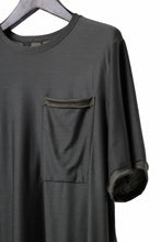 Load image into Gallery viewer, KLASICA BIG T OVER SIZED POCKET TEE / BRETHABLE  WOOL REBIRTH JERSEY (MOSS)