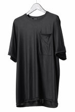 Load image into Gallery viewer, KLASICA BIG T OVER SIZED POCKET TEE / BRETHABLE  WOOL REBIRTH JERSEY (BLACK)