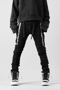 画像をギャラリービューアに読み込む, BORIS BIDJAN SABERI TIGHT FIT PANTS / OBJECT DYED & SEAM TAPED "P13.TF-F1939" (BLACK)